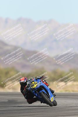 media/Oct-30-2025-Racers Edge (Thu) [[dabbdaf680]]/3-B Group/Session 2 (Turn 14)/